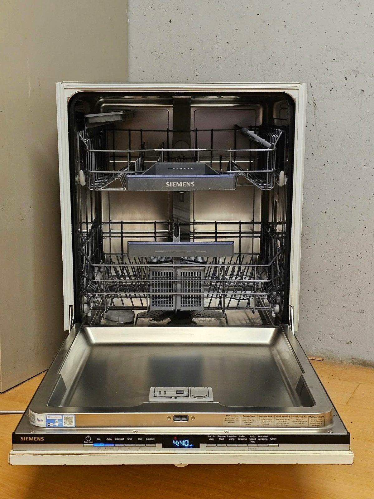 Luxe Siemens volledig integreerbare inbouw vaatwasser, WiFi, Ophalen of Verzenden, Zo goed als nieuw, Inbouw, Minder dan 85 cm