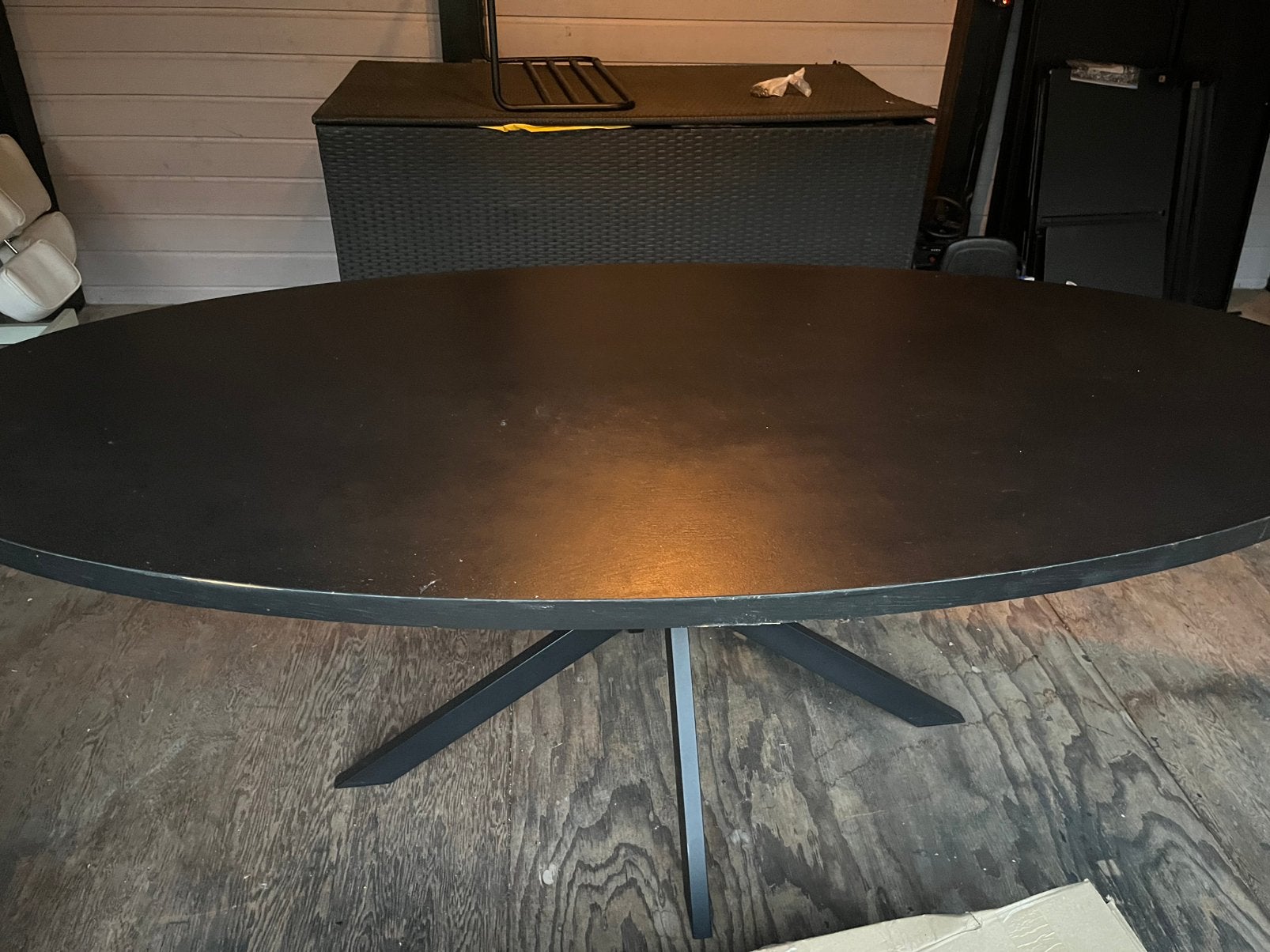 Ovale eettafel., Ophalen, 100 tot 150 cm, 200 cm of meer, Zo goed als nieuw