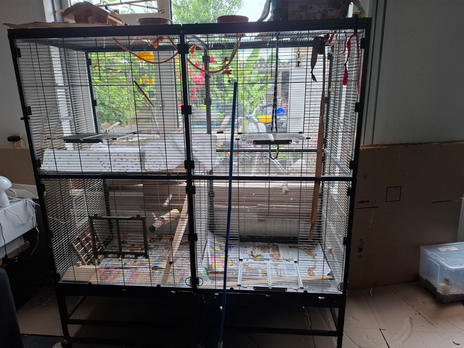 vogelkooi in goede staat ., Dieren en Toebehoren, Vogels | Hokken en Kooien, Ophalen of Verzenden, Metaal, Vogelkooi