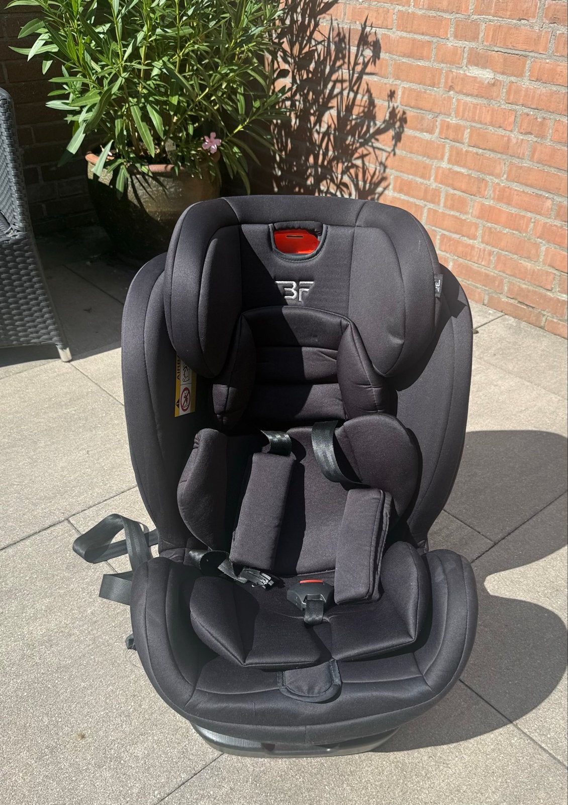 Bebies First (BF) Autostoel Zwart - Zo goed als nieuw, Autogordel, Verstelbare rugleuning, Zo goed als nieuw, 9 t/m 36 kg