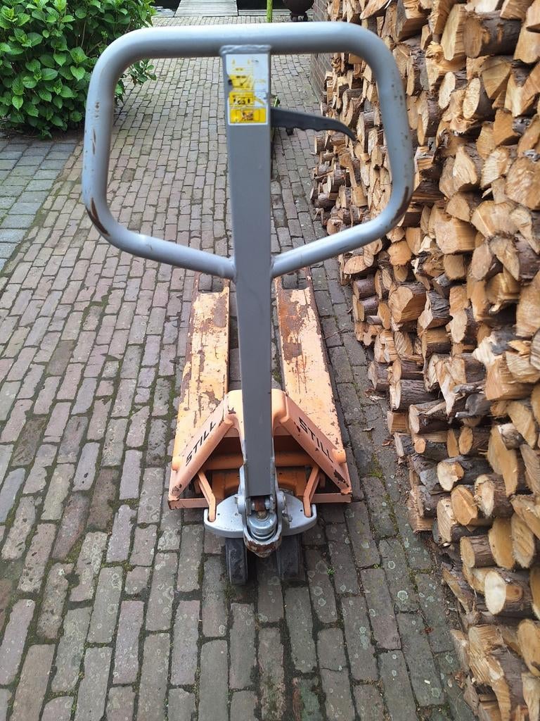 Still palletwagen - Robuuste pompwagen, Ophalen