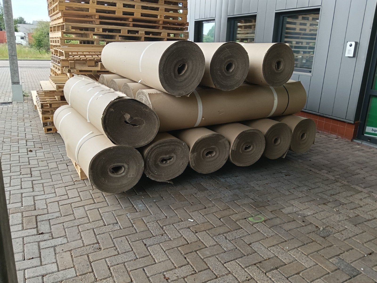 Golfkarton op rol - Verpakkingsmateriaal €50 per rol, Gebruikt, 100 cm of meer, 60 cm of meer, Overige typen