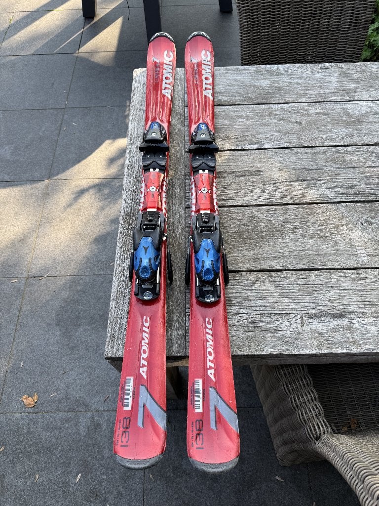 Atomic skies met binding, 138cm, Ophalen, Gebruikt, 100 tot 140 cm, Atomic
