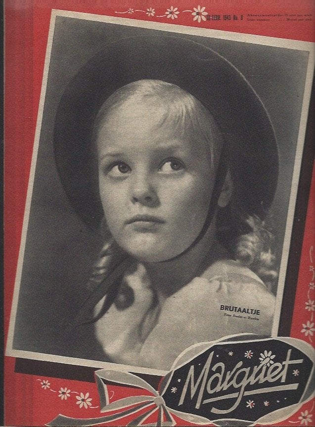 2x Margriet Weekblad 1943, Ophalen of Verzenden, 1940 tot 1960, Tijdschrift