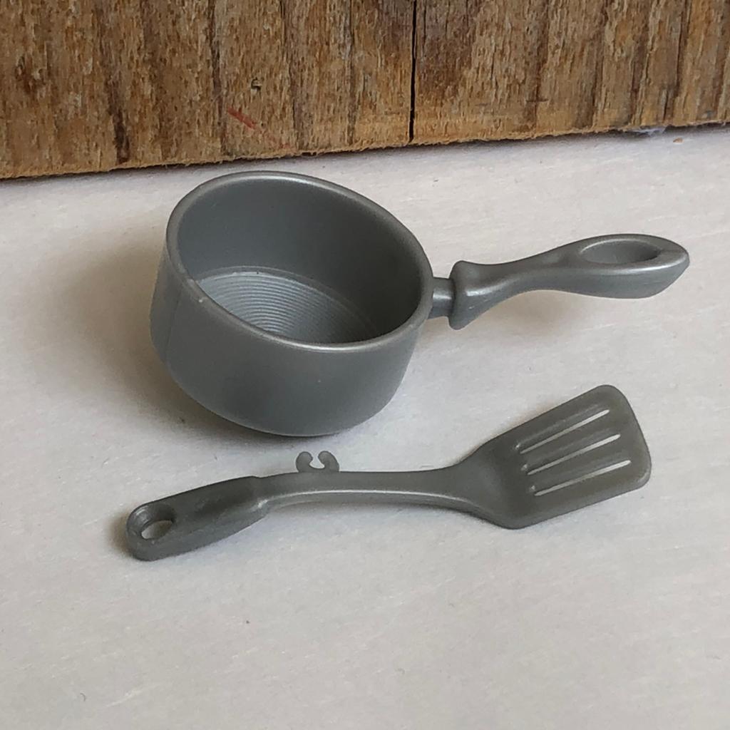 Grijze Barbie pan en opschep lepel, Ophalen of Verzenden, Zo goed als nieuw, Toebehoren