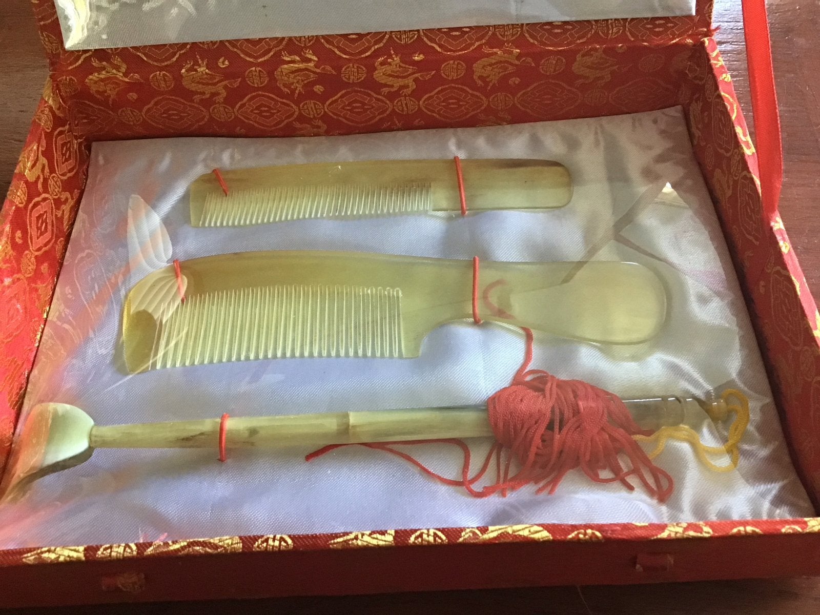 Set van kammen en massage-instrument van koehoorn, Ophalen of Verzenden, Nieuw, Kam of Borstel