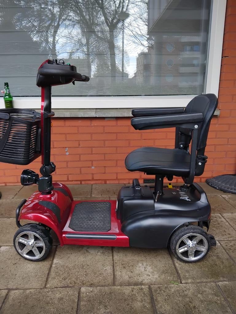 Te koop scootmobiel van merk arvo, Ophalen, Zo goed als nieuw, 46 km of meer, 16 km/u of meer