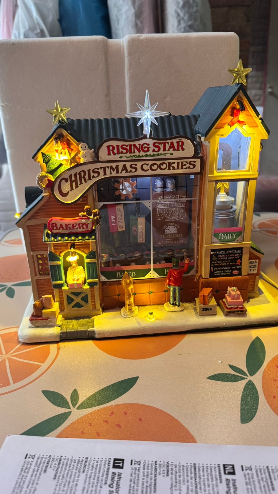 Lemax Rising Star Bakery #35557 – RETIRED – Kerstdorp, Diversen, Ophalen of Verzenden, Gebruikt