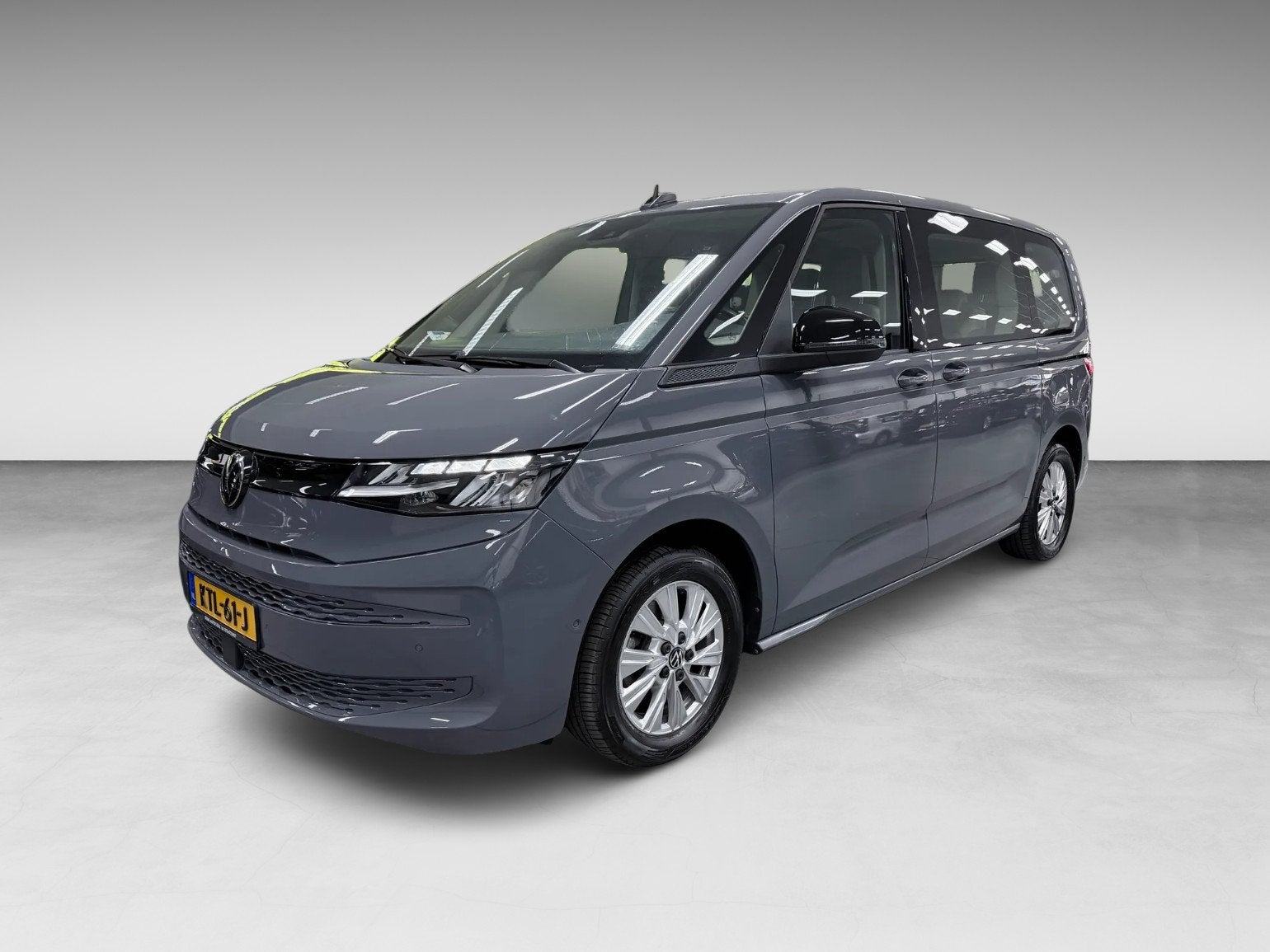 Volkswagen MULTIVAN 1.4 eHybrid 6P NAVI/LED/DAB/CARPLAY/CAM/, Dealer onderhouden, Stof, Gebruikt, Euro 6
