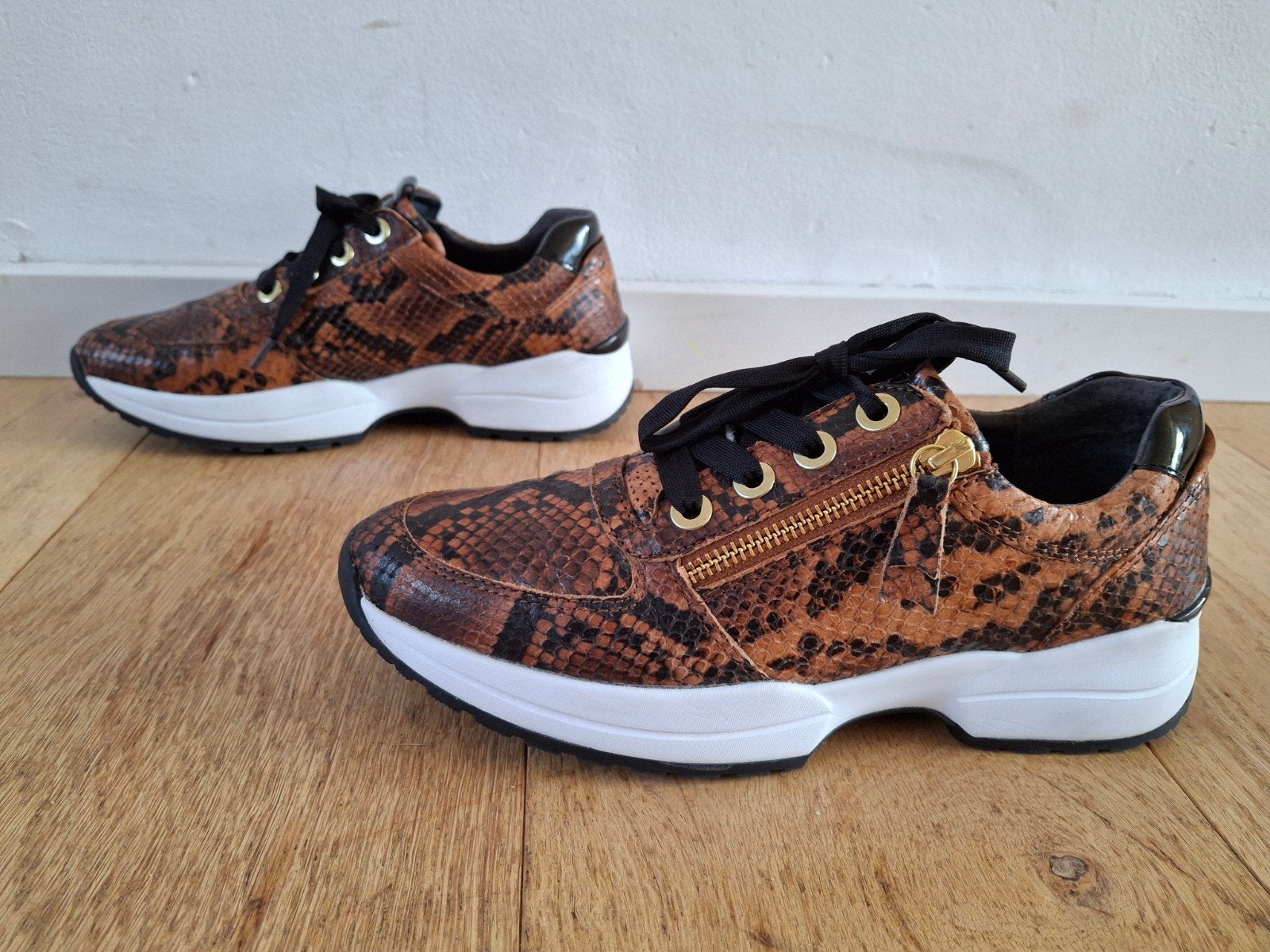 Gabor sneakers Maat 39 ZGAN, Ophalen of Verzenden, Zo goed als nieuw, Sneakers of Gympen