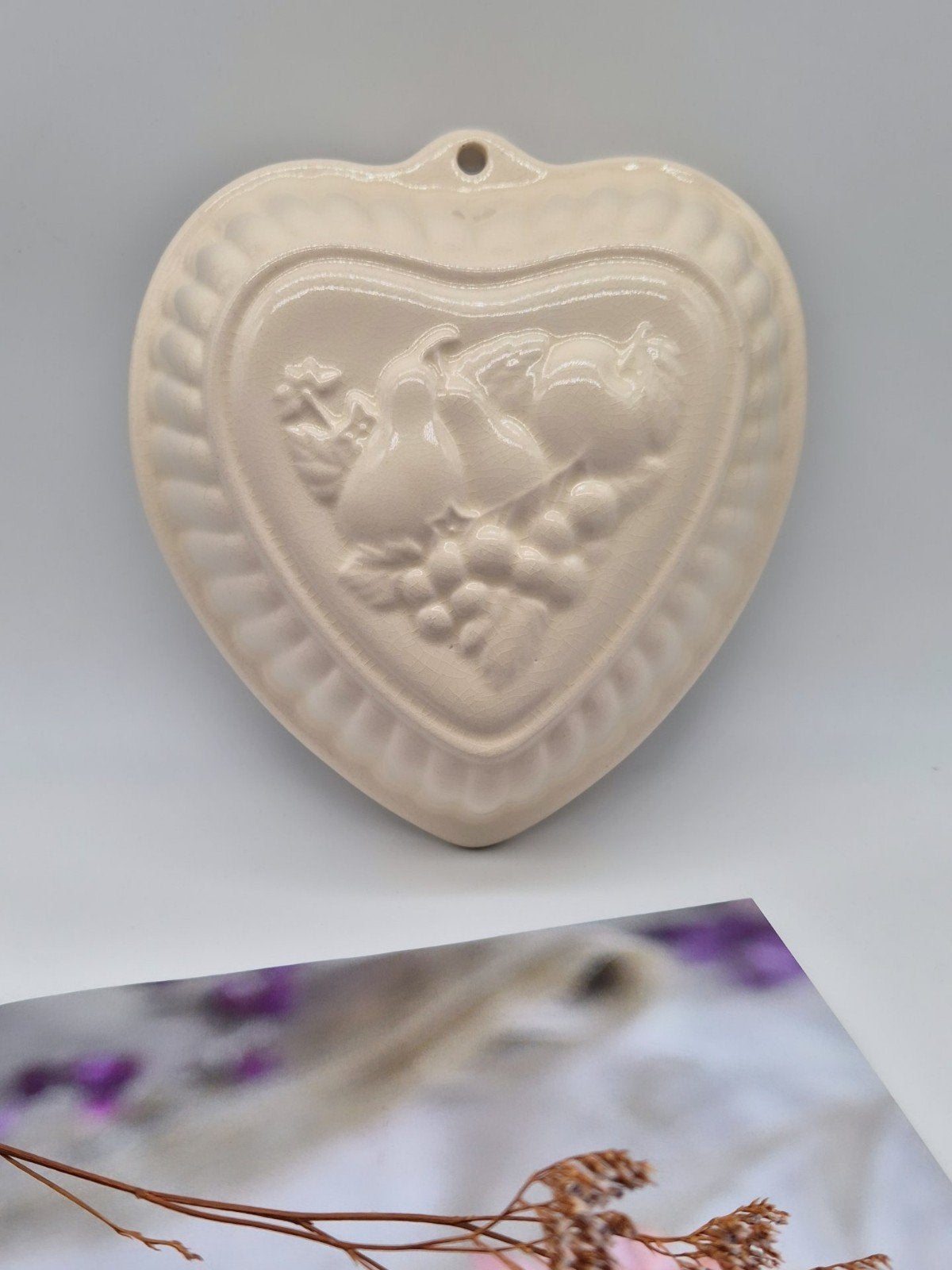 Hartvormige puddingvorm met fruitmotief, Antiek en Kunst, Ophalen of Verzenden