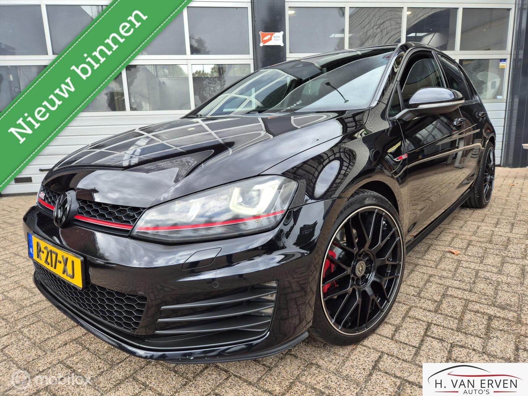 Volkswagen Golf 2.0 TSI GTI Performance 230PK 19" CAMERA, Auto's, Volkswagen, Euro 6, 4 cilinders, 1984 cc, Zwart