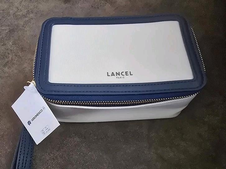 NIEUW Aeremexico business class Lancel toilettasje + inhoud, Ophalen of Verzenden, Nieuw, Beige