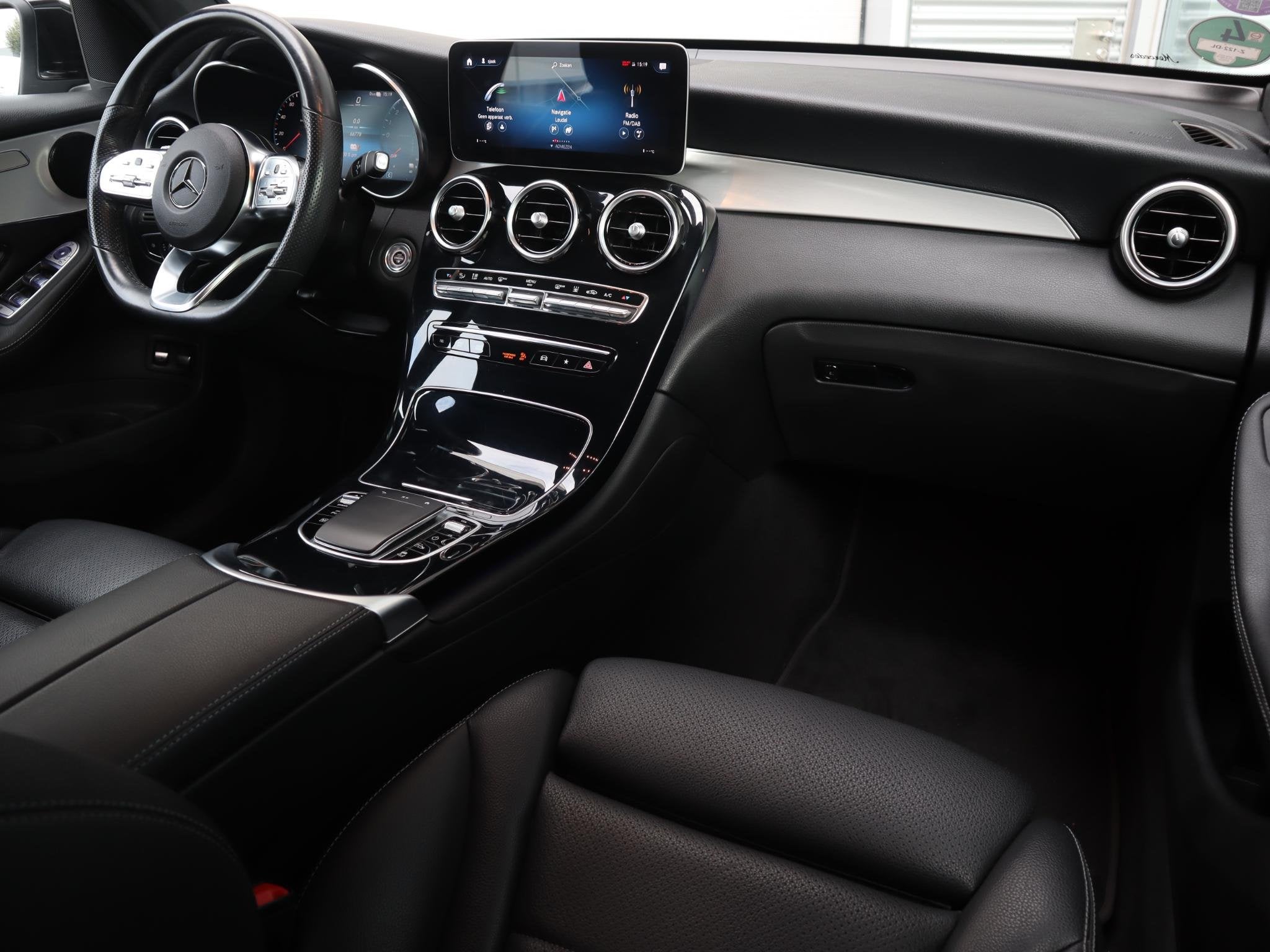 Mercedes-Benz GLC-klasse Coupé 300e 4MATIC Business Solutio, Auto's, 14 kWh, Gebruikt, 4 cilinders, 320 pk