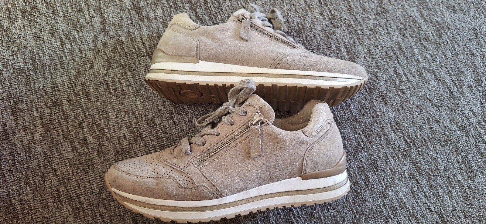 Gabor sneakers  maat 40/ 6,5 breedte H zgan., Ophalen of Verzenden, Zo goed als nieuw, Sneakers of Gympen