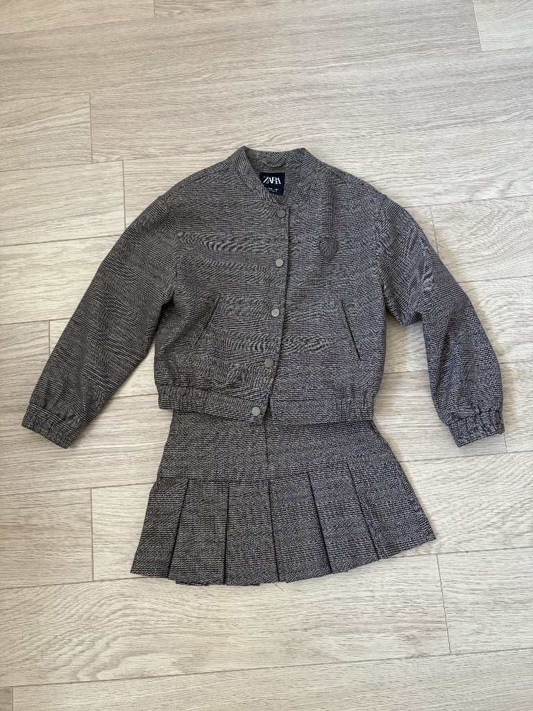 Zara setje: Geruite Jacket en Rok (camel-bruin), Meisje, Ophalen of Verzenden, Zo goed als nieuw, Setje