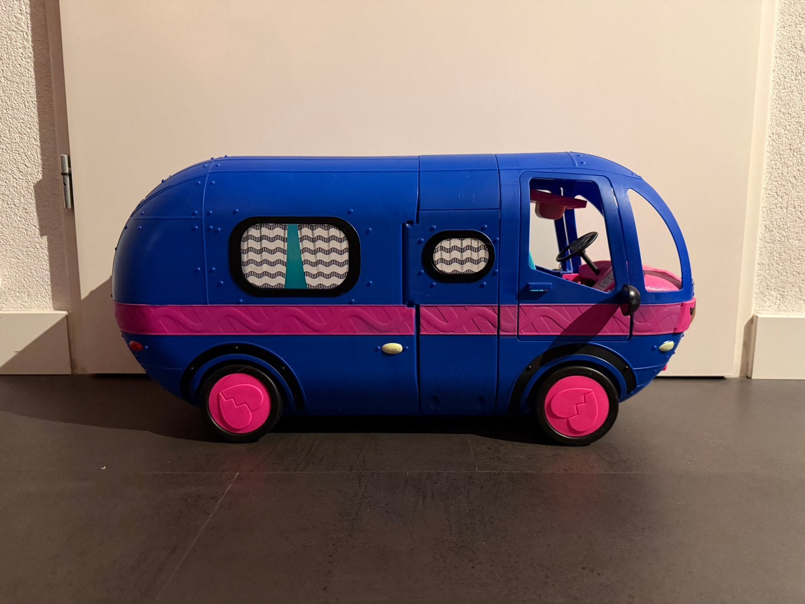 LOL Surprise Glam ‘n Go Camper