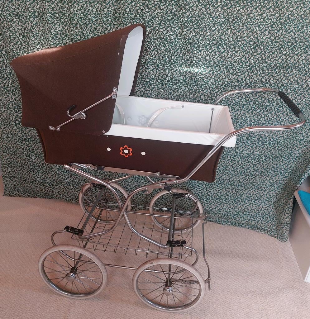 Retro Kinderwagen - Klassieke Stijl en Comfort, Ophalen, Zo goed als nieuw, Kinderwagen, Overige merken