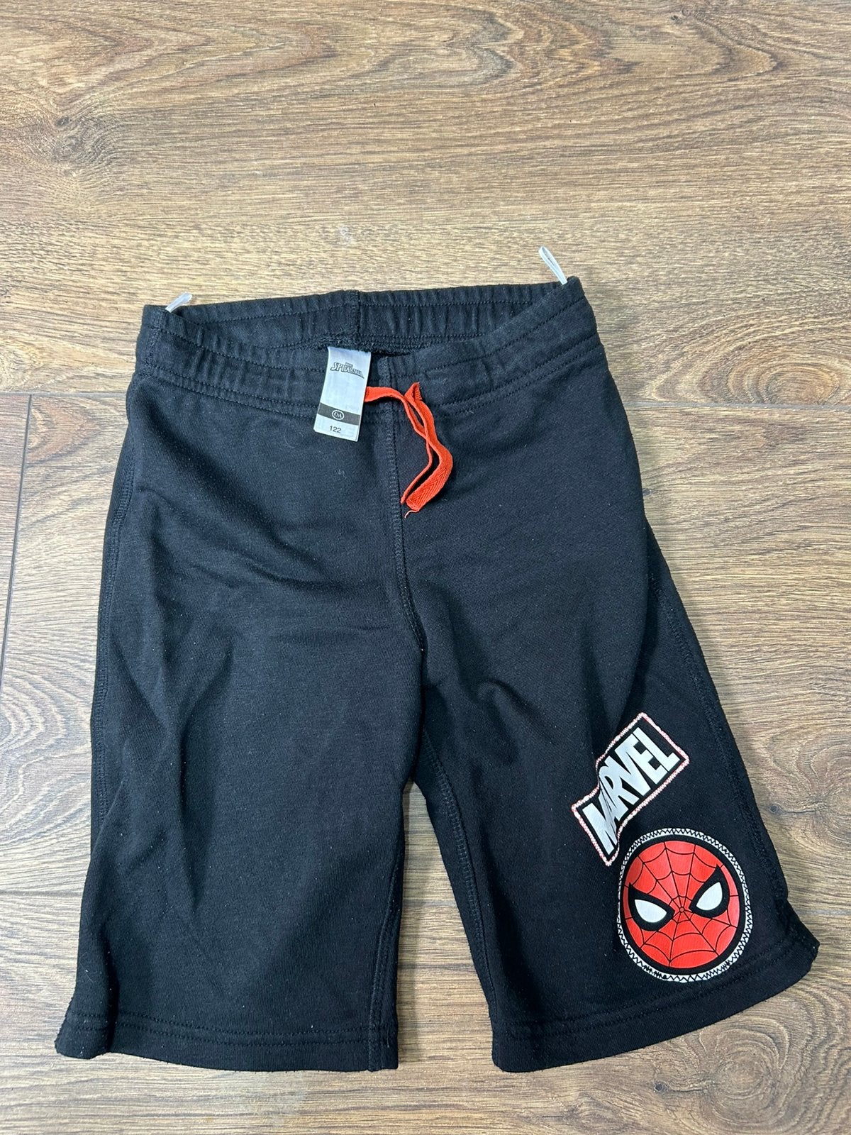 122 Spider-Man korte broek, Kinderen en Baby's, Kinderkleding | Maat 122, Ophalen of Verzenden, Gebruikt, Jongen, Broek