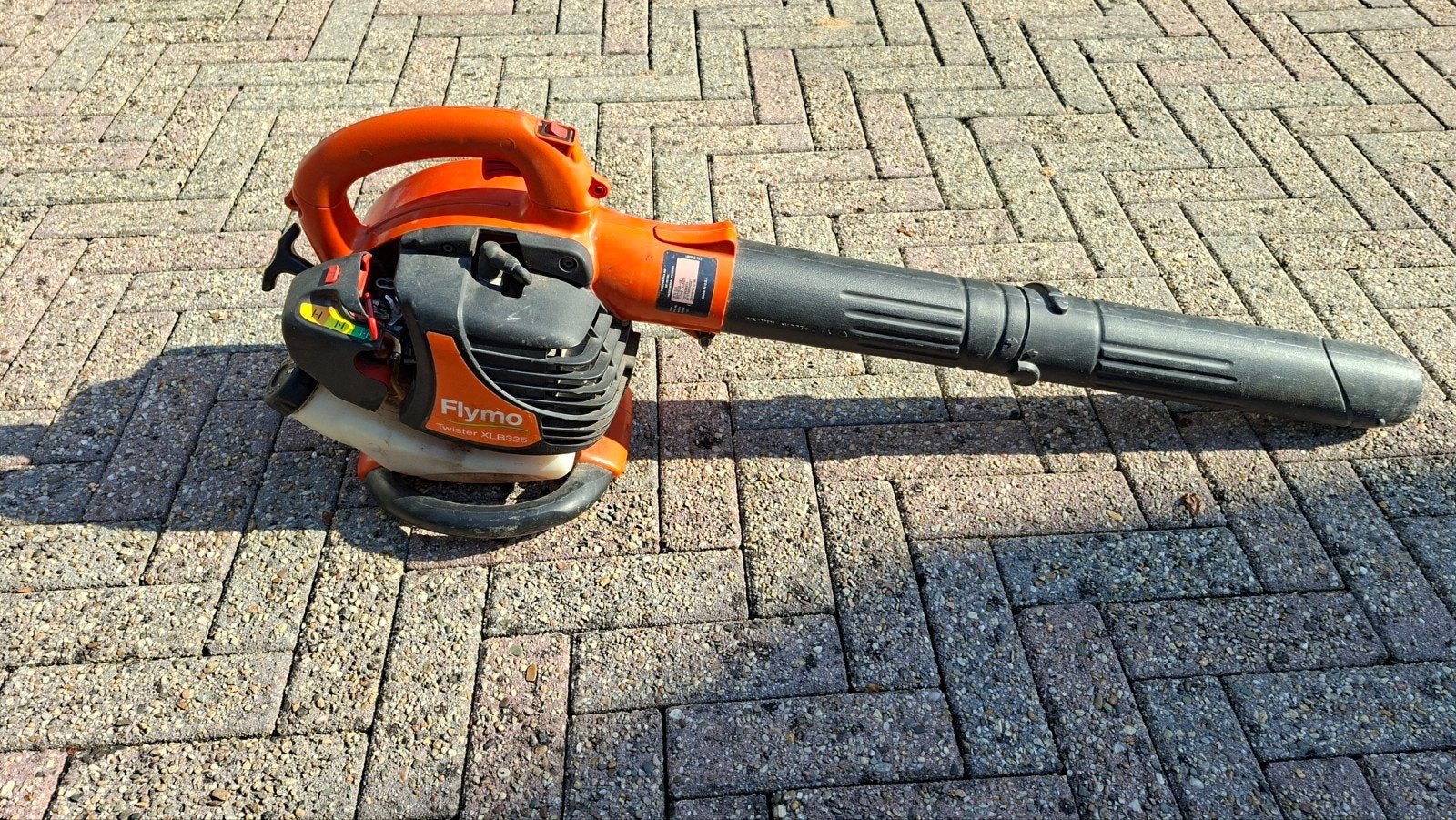Flymo bladblazer, Ophalen, Benzine, Gebruikt, Handgedragen