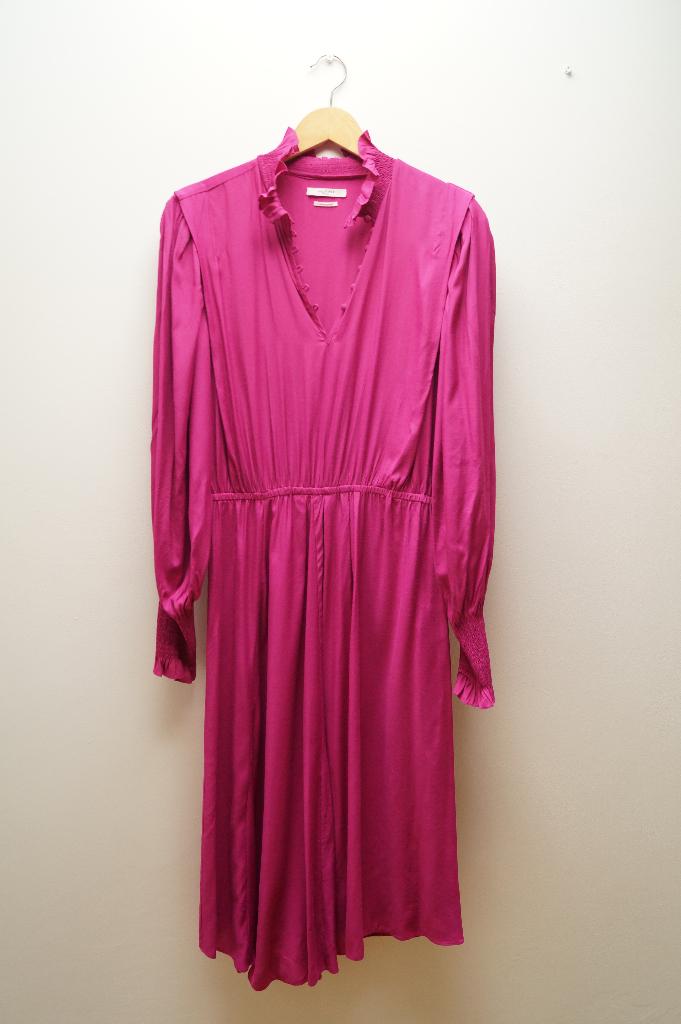 ISABEL MARANT Jurk Maat 36-38, Kleding | Dames, Jurken, Zo goed als nieuw, Maat 36 (S), Roze, Onder de knie, Verzenden