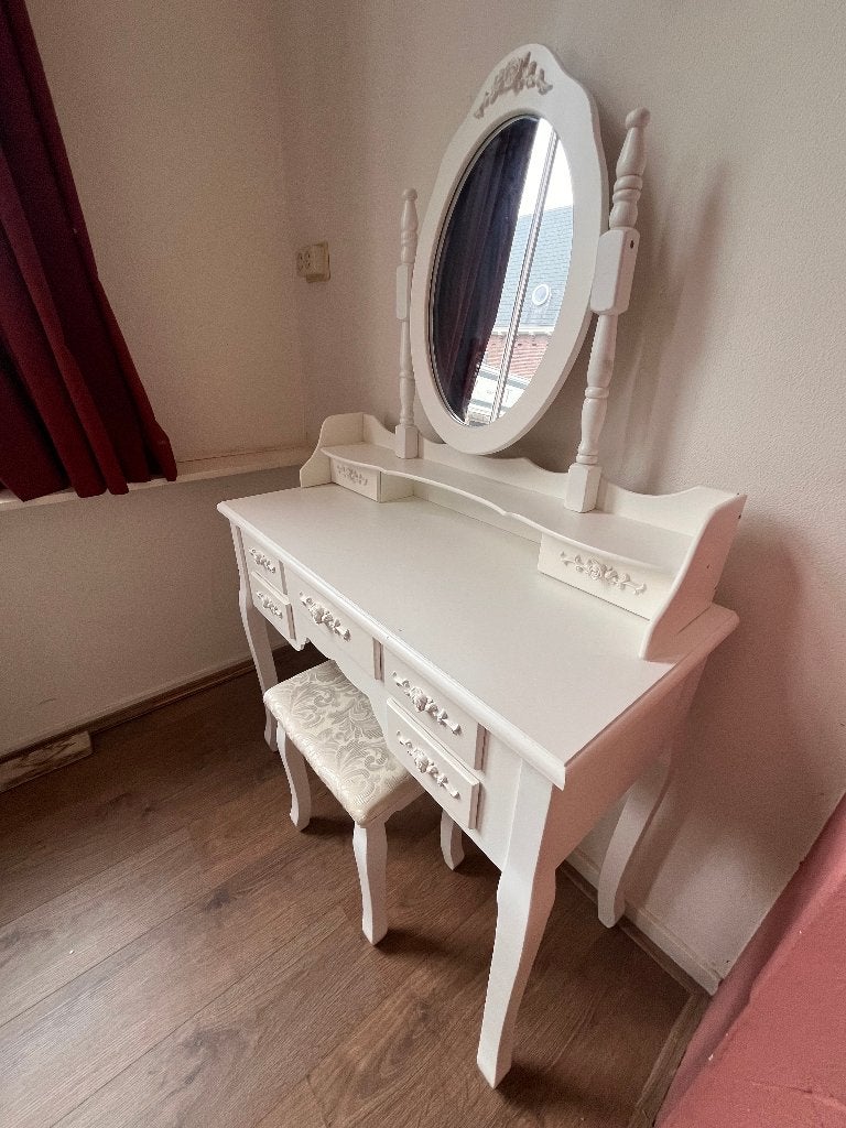 Make-up kaptafel set met kruk, Ophalen, 100 tot 150 cm, 100 tot 150 cm, Zo goed als nieuw