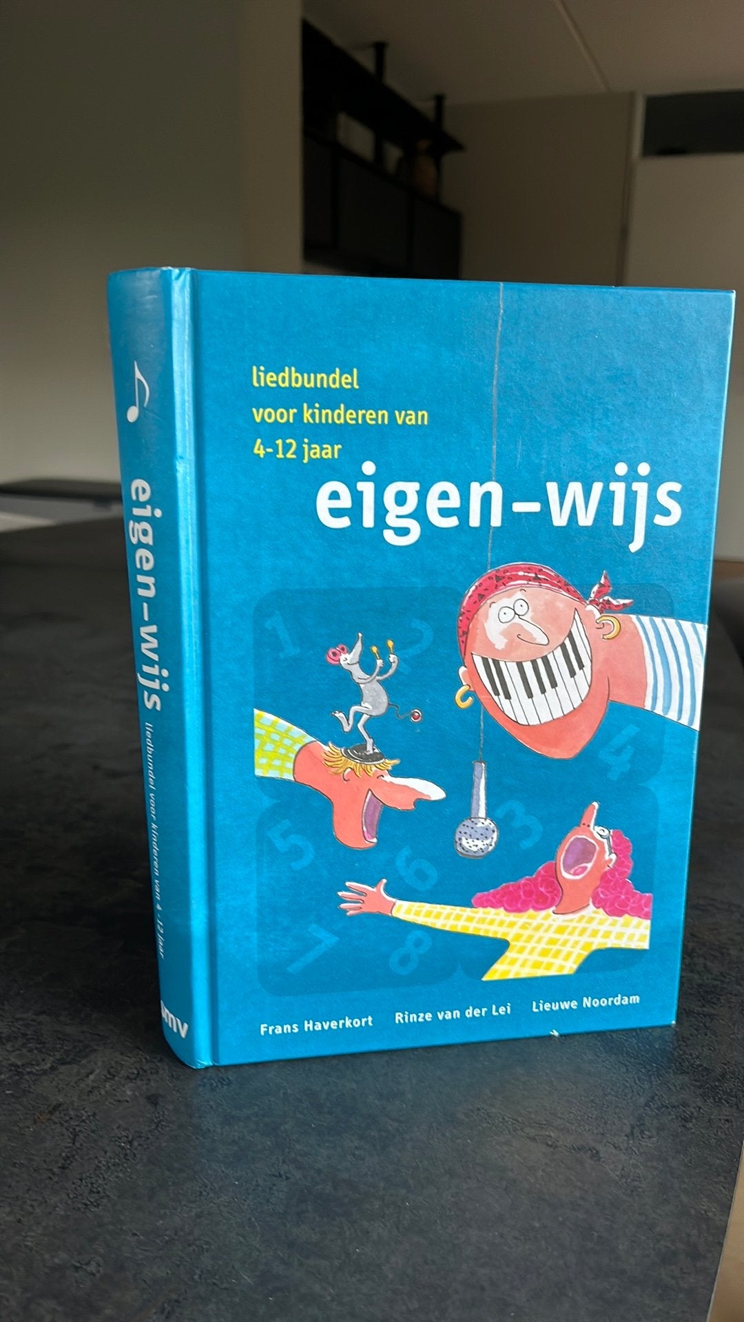 Eigen-wijs. Liedbundel voor kinderen van 4-12 jaar., Boeken, Ophalen of Verzenden, Gelezen, Overige niveaus, Nederlands