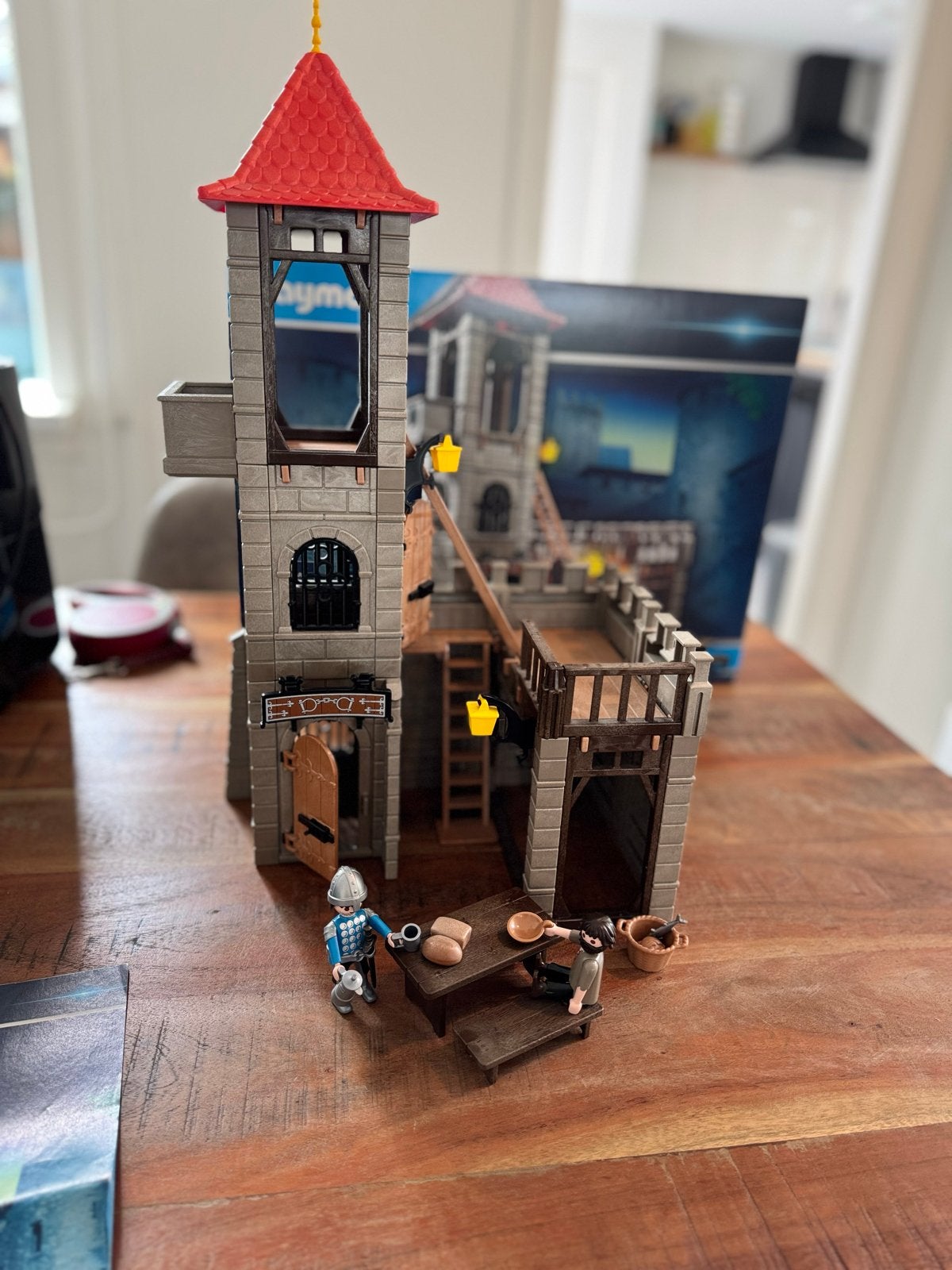 Playmobil kasteel 70953, incl doos en boekje, Kinderen en Baby's, Speelgoed | Playmobil, Ophalen, Zo goed als nieuw