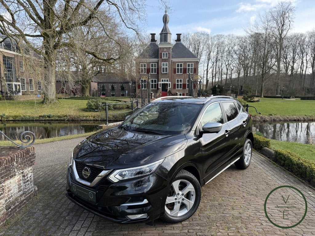 Nissan Qashqai 1.3 DIG-T Tekna + | Pano | Bose | Leder | 360, Auto's, Nissan, Gebruikt, 4 cilinders, 1290 kg, Zwart
