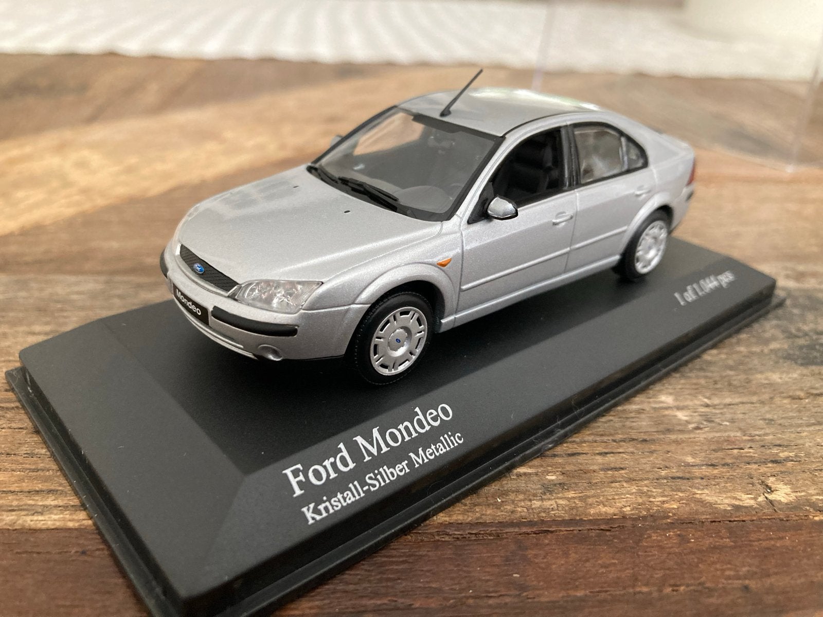 Zeldzame Minichamps Ford Mondeo 5-deurs Fastback 1/43, Hobby en Vrije tijd, Ophalen of Verzenden, Nieuw, Auto, MiniChamps