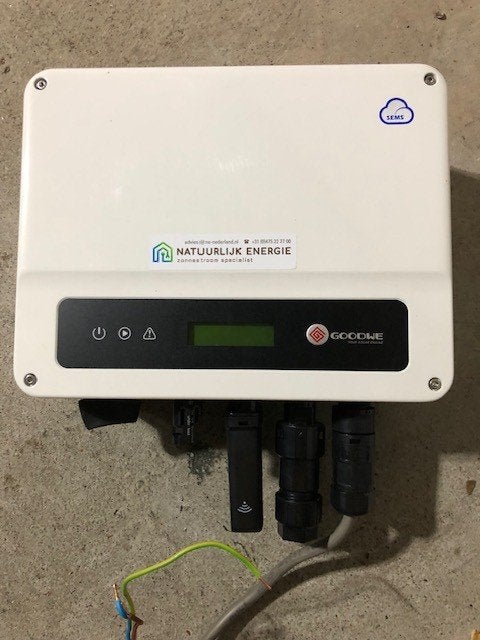 Omvormers Goodwe en Growatt beiden 3000W, Ophalen of Verzenden, Zo goed als nieuw, Overige typen