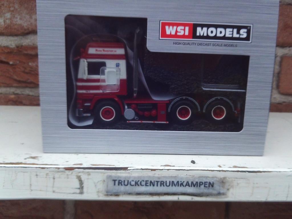 WSI  Volvo  F12  Globetrotter  6 x 2  van  Kaasa., Hobby en Vrije tijd, Modelauto's | 1:50, Ophalen of Verzenden, Nieuw, Bus of Vrachtwagen