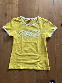 Shirt Coca Cola origineel geel maat S als nieuw, Kleding | Dames, Coca Cola, Geel, Ophalen of Verzenden, Zo goed als nieuw