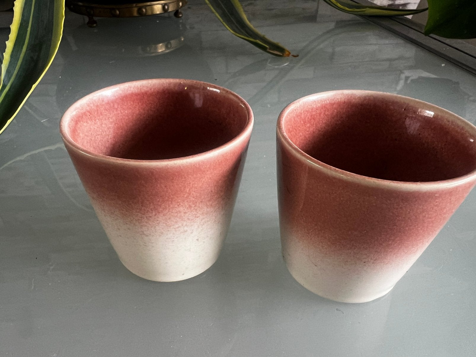 2 bloempotjes, Rond, Ophalen of Verzenden, Zo goed als nieuw, Aardewerk