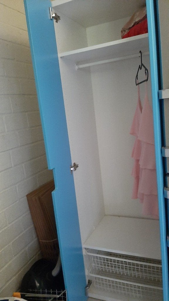 Hoge kledingkast merk stuva ikea., Ophalen, 50 tot 100 cm, Zo goed als nieuw, 150 tot 200 cm