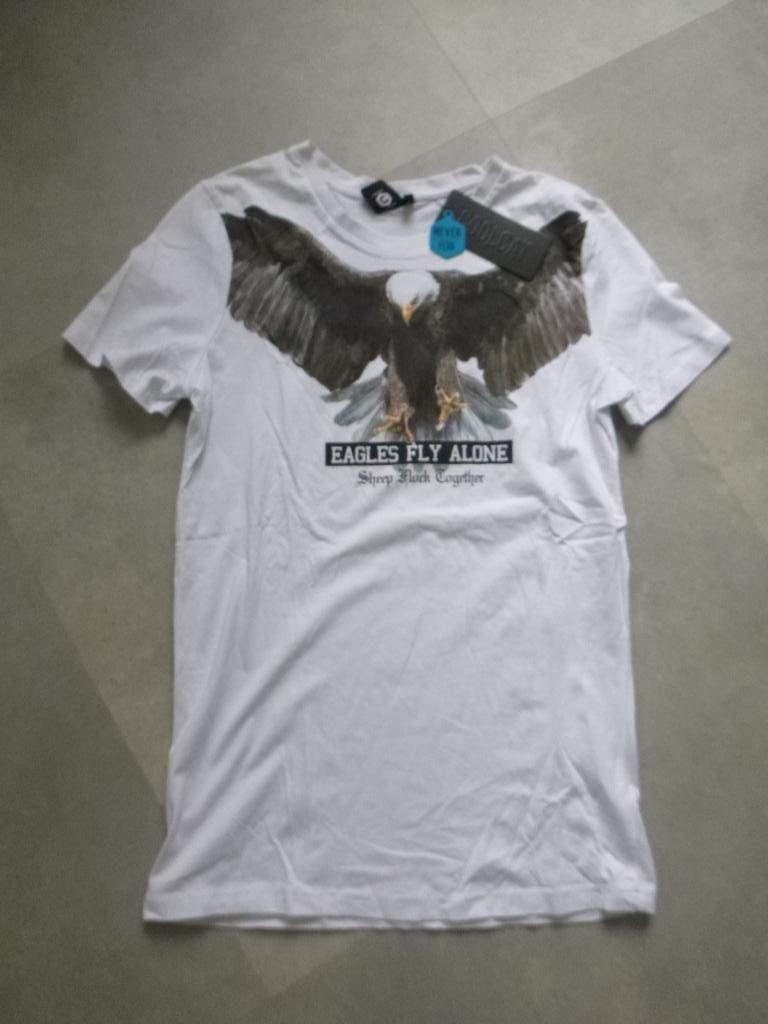 t-shirt mt S, wit opdruk adelaar /  eagles fly alone   nieuw, Verzenden, Nieuw, Maat 46 (S) of kleiner, Wit