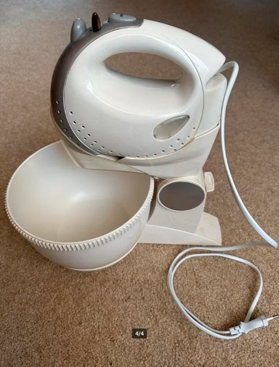 Keukenmixer met kom, deeghaken en garde / kloppers turbo, 3 snelheden of meer, Ophalen of Verzenden, Zo goed als nieuw, 2 tot 3 liter