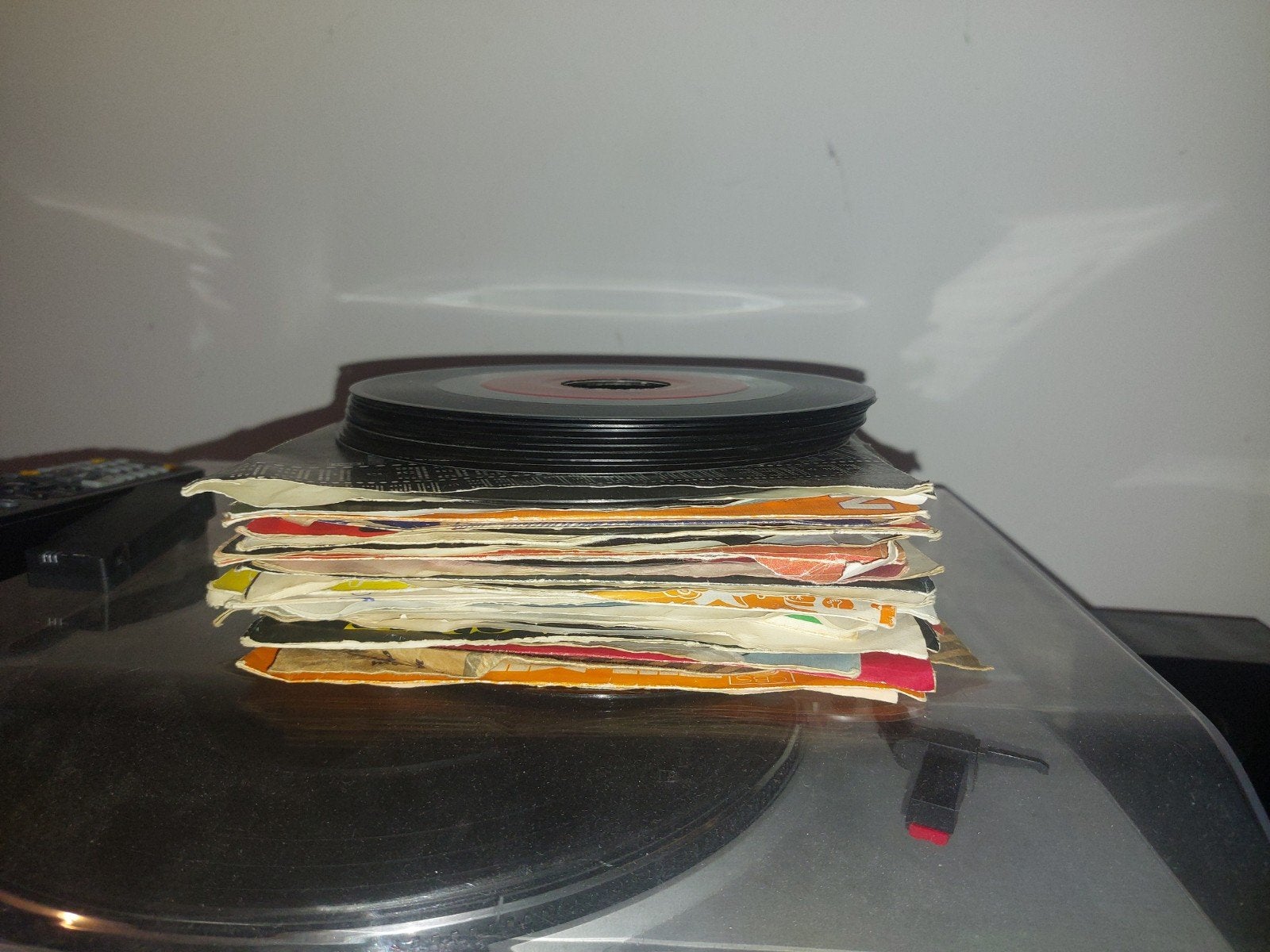 Partij 7 inch vinyl singles - Diverse genres, Cd's en Dvd's, Ophalen, Gebruikt, Beschermende buitenhoes, 7 inch