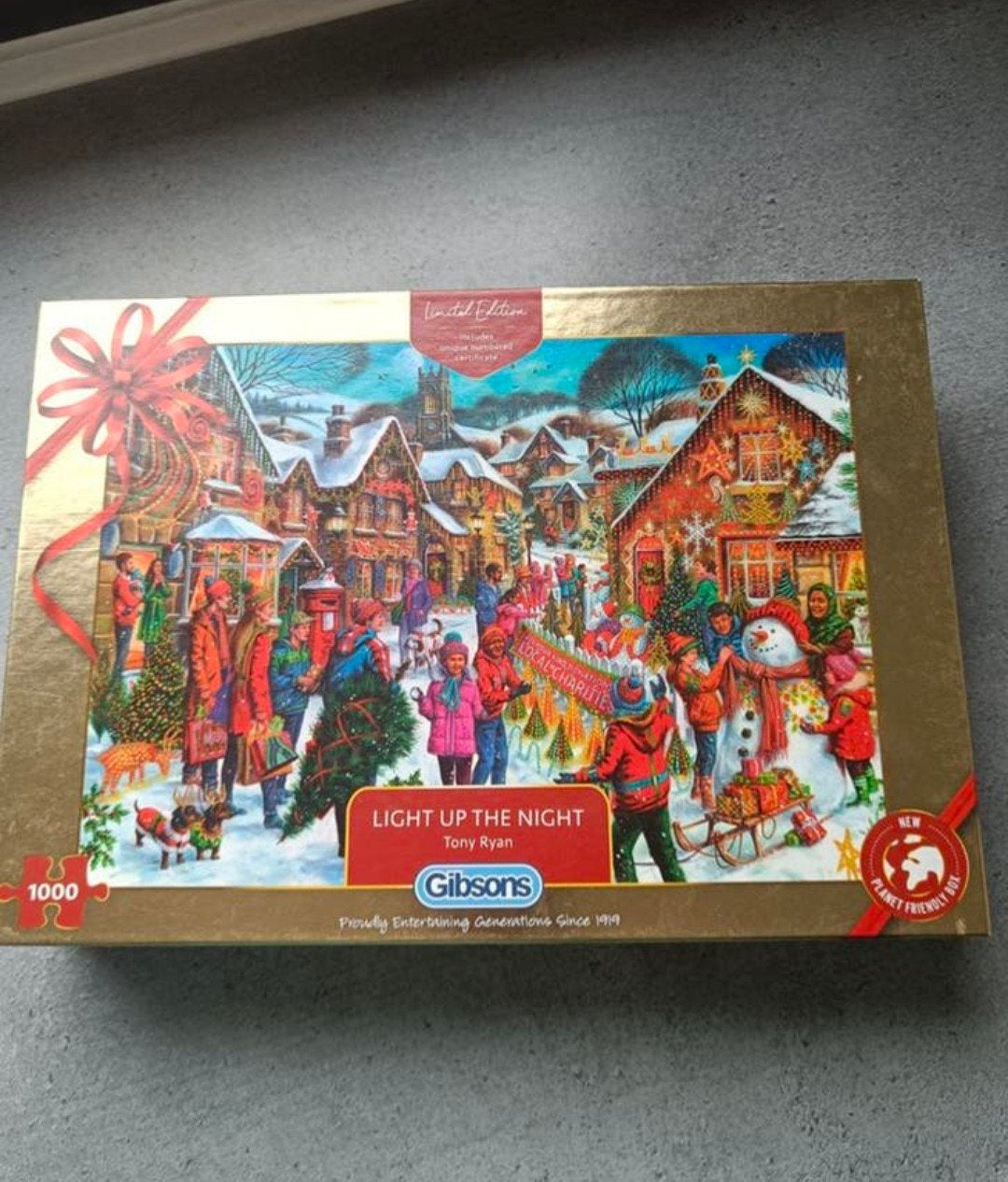 Gibsons 'Light Up The Night' Kerstpuzzel 1000 stukjes, Hobby en Vrije tijd, Denksport en Puzzels, Ophalen of Verzenden, 500 t/m 1500 stukjes