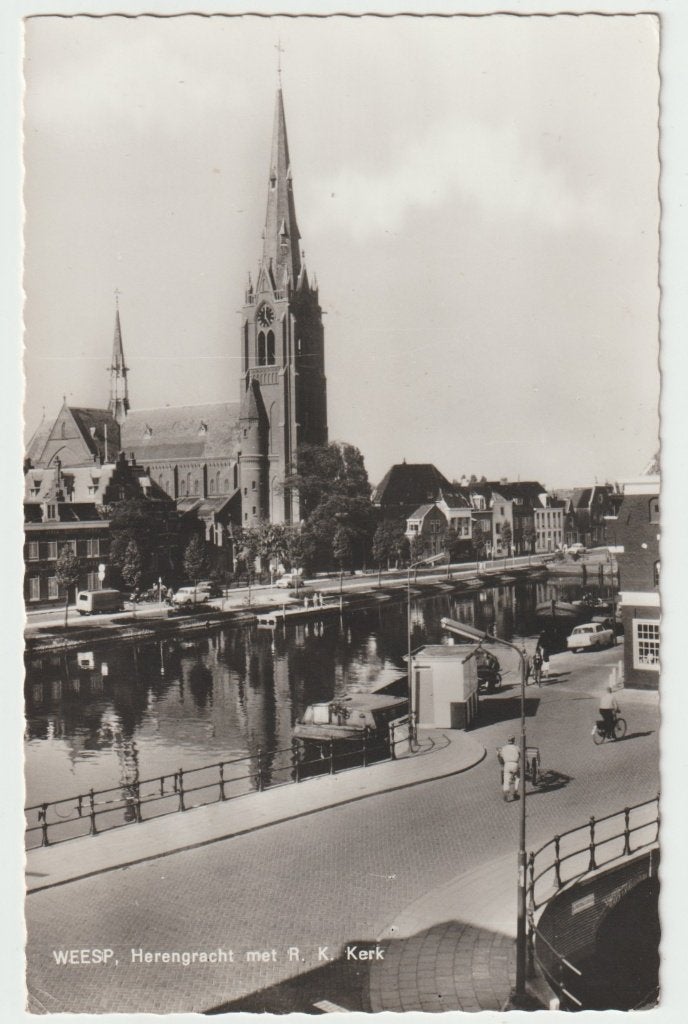 Weesp. Herengracht met RK Kerk. 1963., Verzenden, 1960 tot 1980, Gelopen, Noord-Holland
