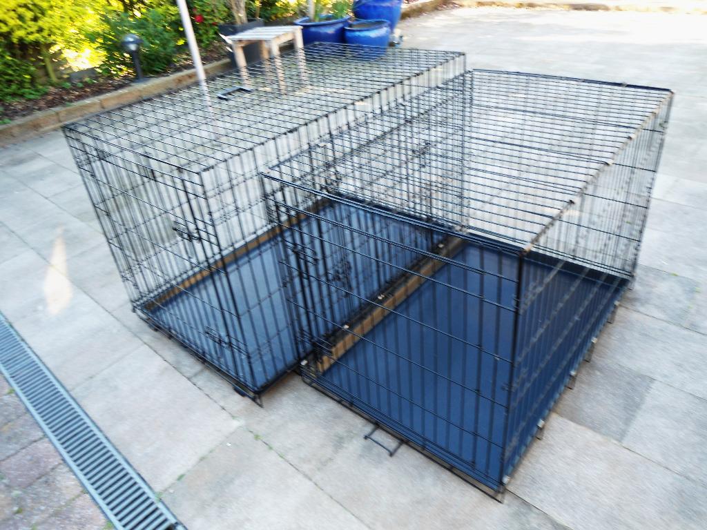 XXL of XL opvouwbare honden bench met elk 2 deurtjes, Dieren en Toebehoren, Ophalen, Zo goed als nieuw