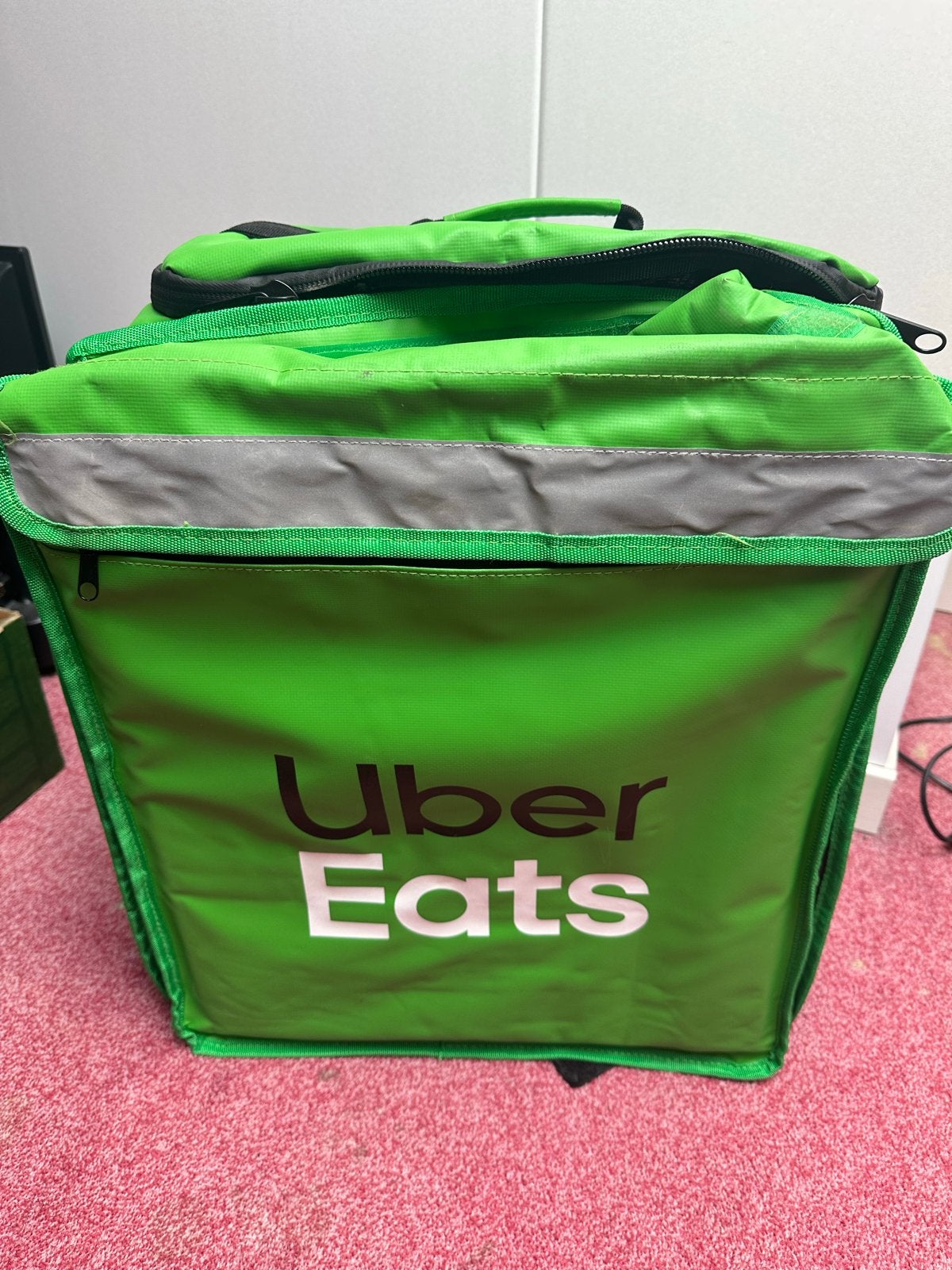 Uber Eats bezorgtas, 40 cm of meer, Ophalen of Verzenden, Zo goed als nieuw, Waterdicht