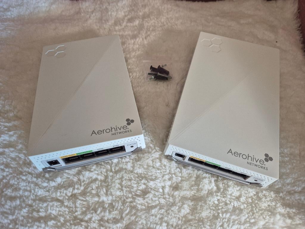 2x Aerohive / Extreme Networks AP150W, Computers en Software, Accesspoints, Gebruikt, Ophalen of Verzenden