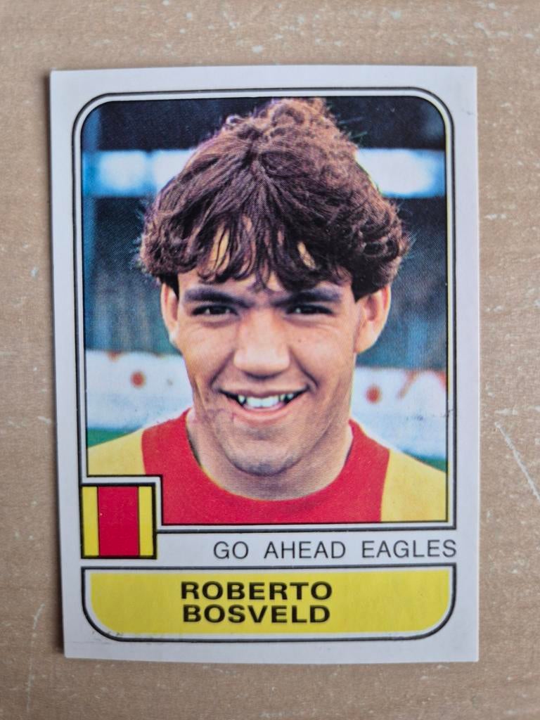 Panini Voetbal 82 Roberto Bosveld Go Ahead Eagles, Ophalen of Verzenden, Zo goed als nieuw, Overige binnenlandse clubs, Poster, Plaatje of Sticker