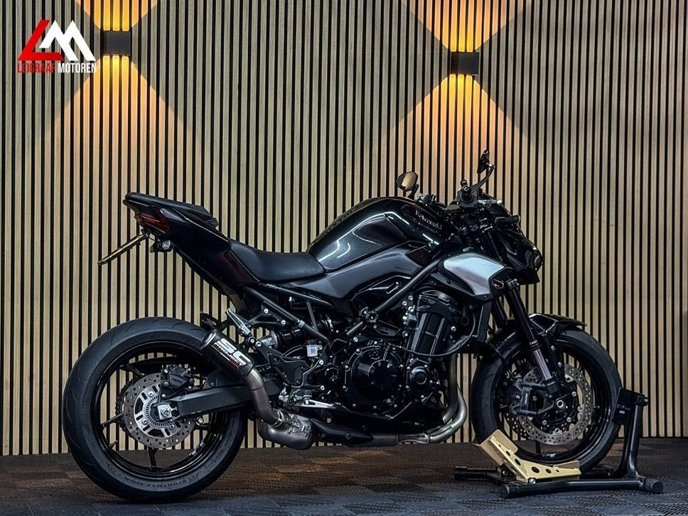 KAWASAKI Z900 PERFORMANCE - 2025 - Sc project - Quickshifter, 4 cilinders, 948 cc, Bedrijf, Onbekend