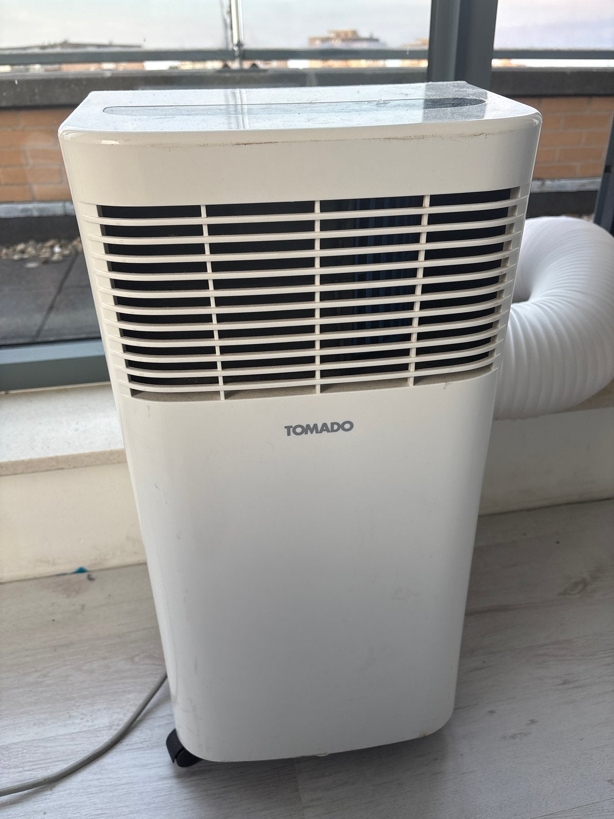 Tomado Mobiele Airco - Koelen en Ventileren, Witgoed en Apparatuur, Airco's, Gebruikt, Minder dan 60 m³, 3 snelheden of meer, Ophalen of Verzenden