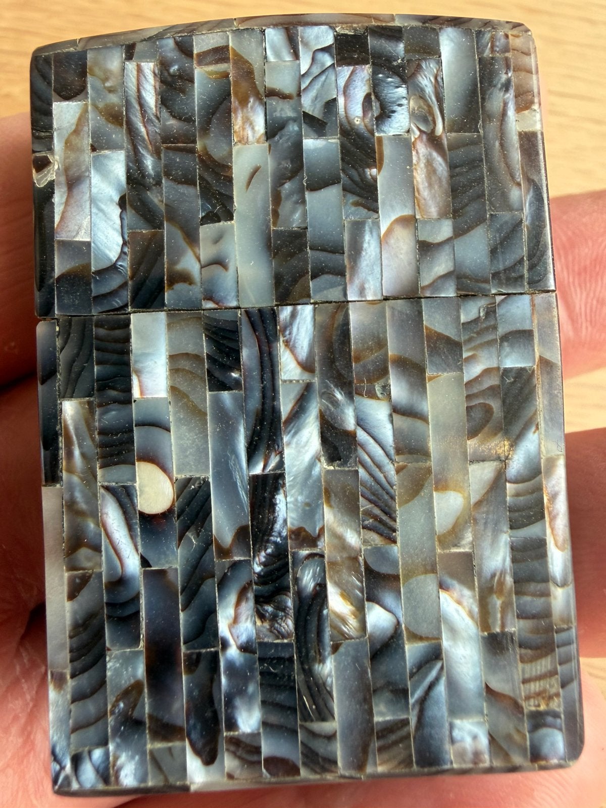 Zippo met parelmoer, Ophalen of Verzenden, Zo goed als nieuw