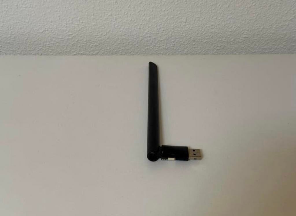 D-Link DWA-127 Draadloze USB WiFi adapter, Ophalen of Verzenden, Zo goed als nieuw