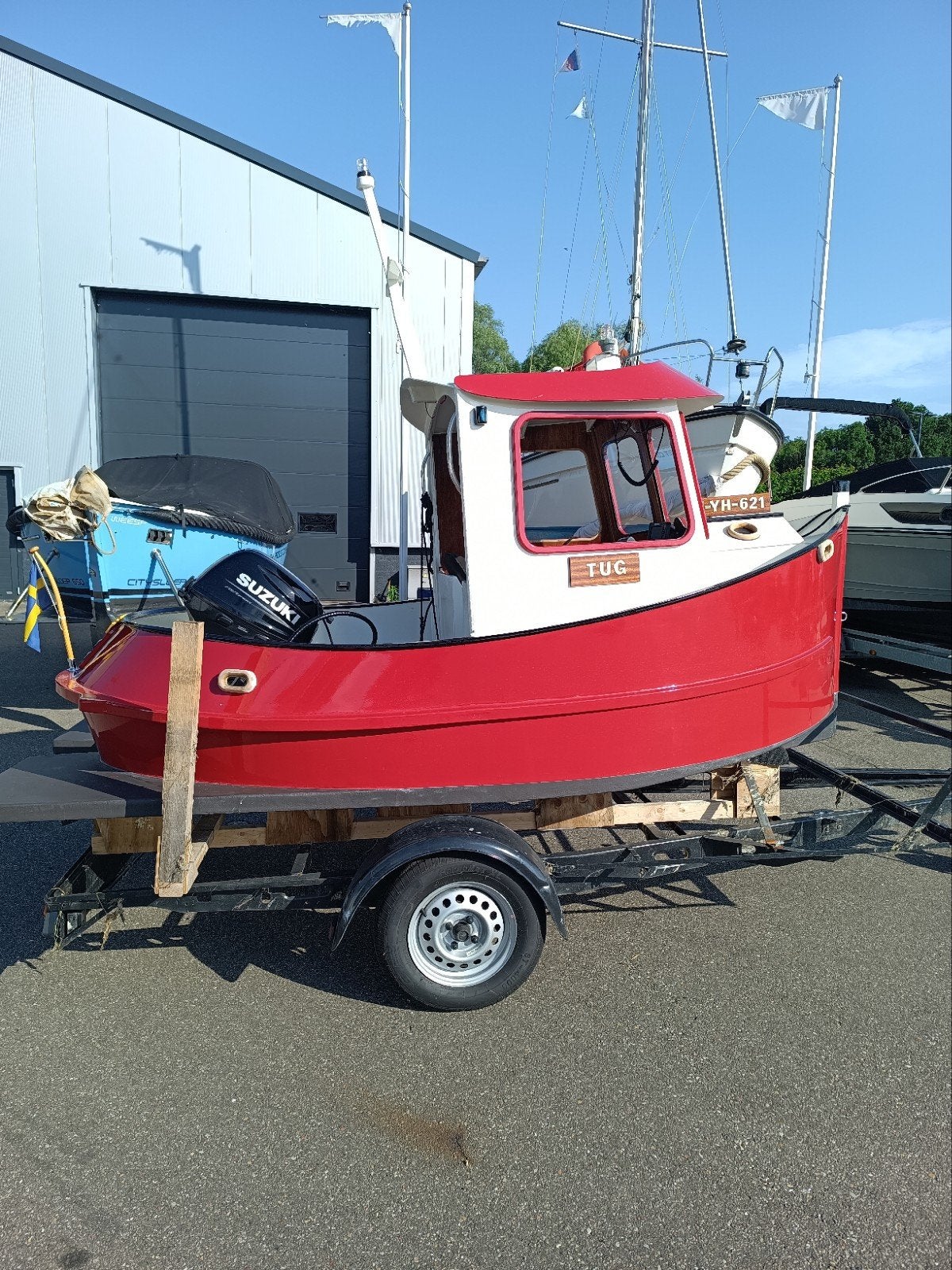 Sleepboot te koop, Buitenboordmotor, Zo goed als nieuw, Hout, Benzine