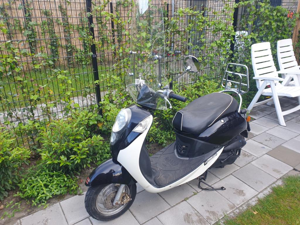 Sym Mio 50 geel kenteken, Gebruikt, Maximaal 45 km/u, Benzine, Ophalen